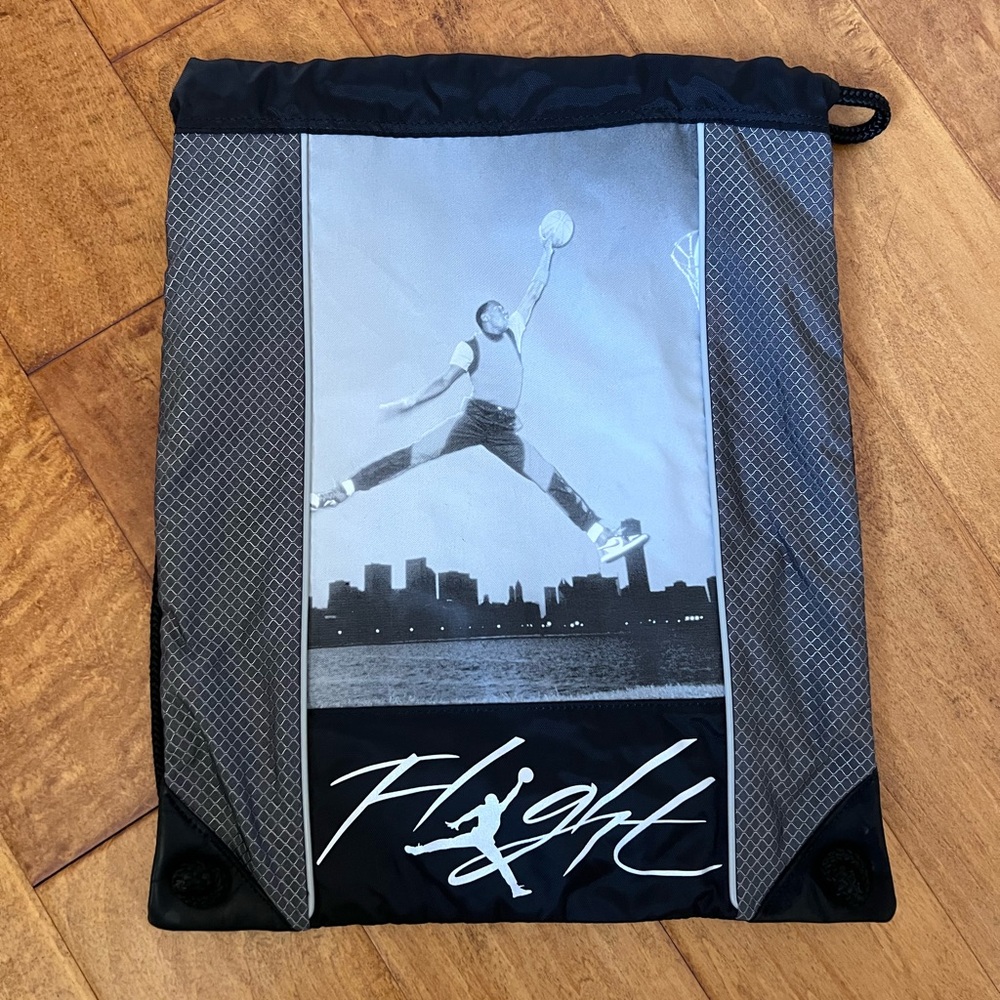 Jordan Flight Drawstring Bag - Black and Gray